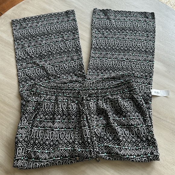 New Old Navy Pants Medium - Picture 4 of 15